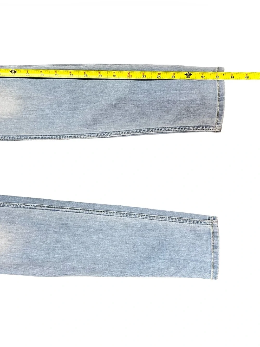 Hollister Women's Low Rise Super Skinny Jeans Light Wash Distressed Size W26 L32